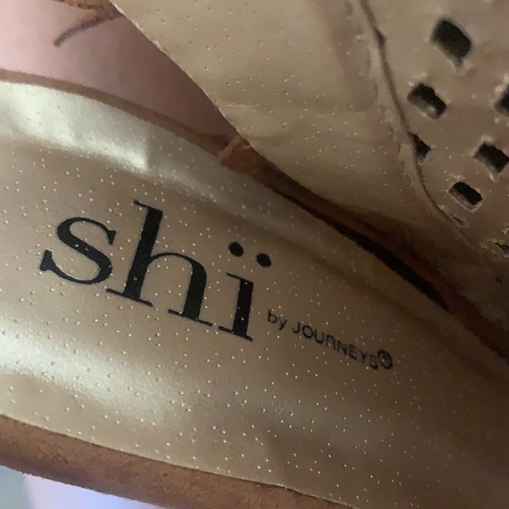 Heels - Picture 5 of 5